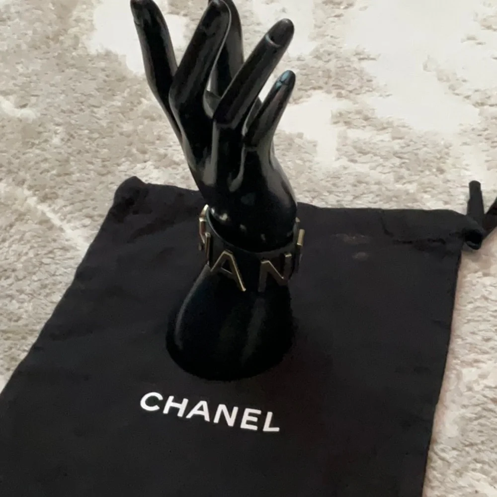 ❌SOLD❌Chanel Calfskin Logo Cuff Bracelet - Picture 6 of 13